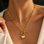 The Amora Necklace