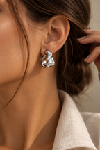 The Aria Hoops