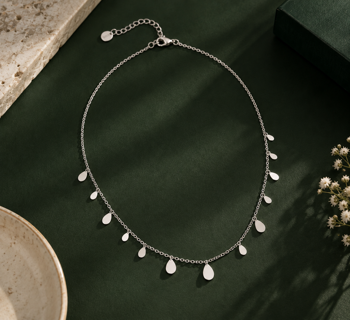 The Golden Leaf Necklace