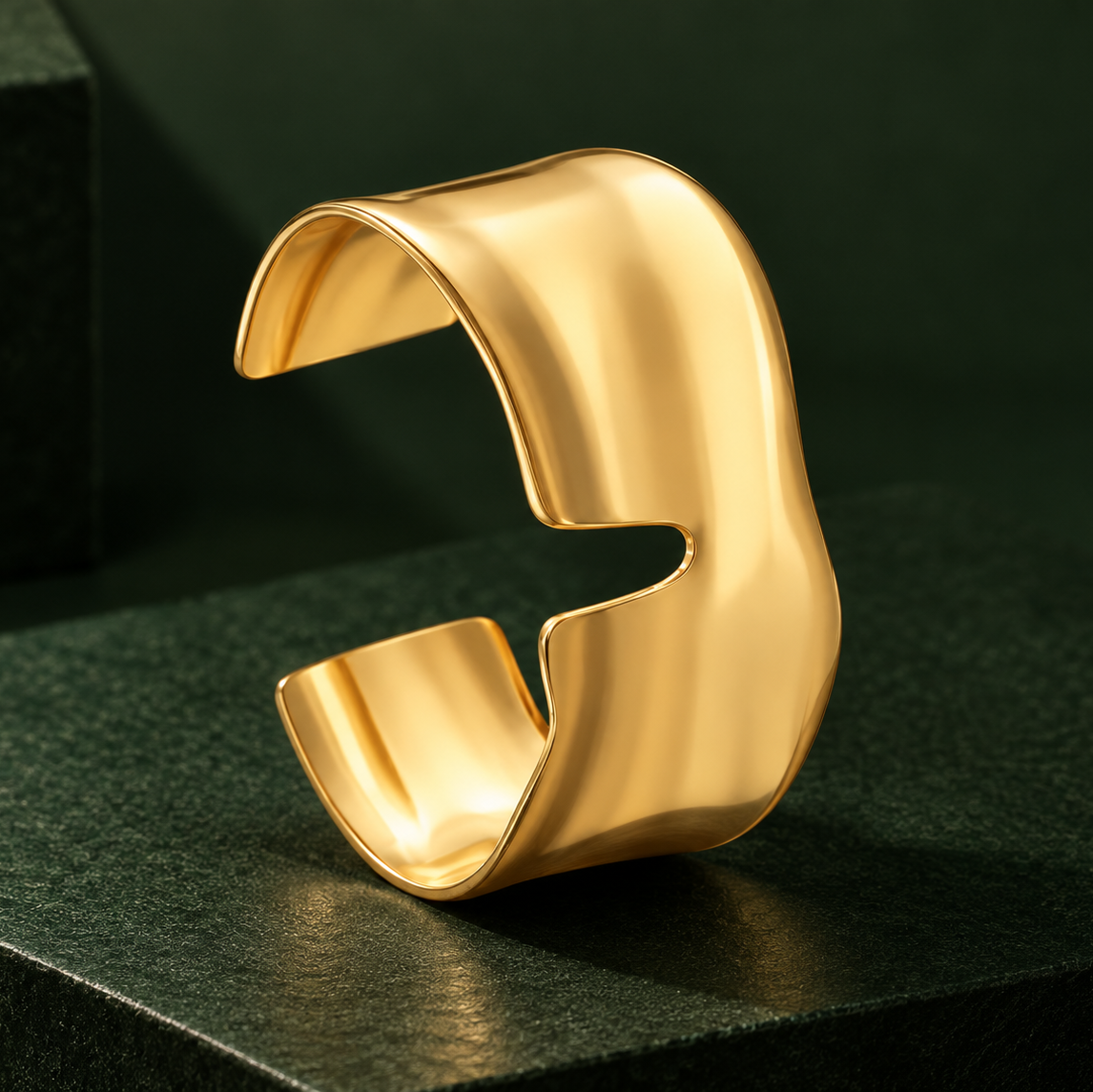 The Sorelle Cuff