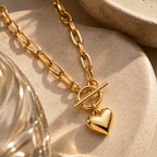The Amora Necklace